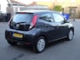 Toyota Aygo 1.0 VVT-i x-play Airco, achteruitrij camera, elektrische ramen, centrale vergrendeling, apple carplay, android auto, enz.