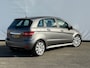 Mercedes-Benz B-klasse 160 Business Class Sportvelgen | Parkeersensoren | Cruise | Stoelverwarming | Automaat !!