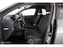 Volkswagen T-Roc 1.5 TSI 150PK Automaat R-Line trekhaak|IQ.led|ErgoActiv|nav|lmv17