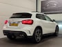 Mercedes-Benz GLA 180 AMG Pano, Cruise Control, Apple Carplay, Stoelverwarming, LED, Achteruitrijcamera, Keyless, Navigatie