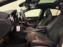 Mercedes-Benz GLA 180 AMG Pano, Cruise Control, Apple Carplay, Stoelverwarming, LED, Achteruitrijcamera, Keyless, Navigatie