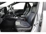Toyota RAV4 2.5 Hybrid AWD Bi-Tone | Dodehoek detectie | Apple Carplay / Android Auto | Stoelverwarming | Leder | LED | Parkeersensoren voor/achter | Camera | Keyless | Adaptive Cruise | Clima | 18 inch