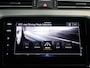 Volkswagen Passat Variant R-Line 1.5 TSI 150 PK DSG | LED Matrix IQ | Panoramadak | DCC | Trekhaak | Leder | Navigatie Pro | Keyless |