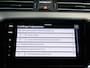 Volkswagen Passat Variant R-Line 1.5 TSI 150 PK DSG | LED Matrix IQ | Panoramadak | DCC | Trekhaak | Leder | Navigatie Pro | Keyless |