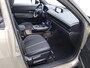 Mazda MX-30 e-SkyActiv EV 145 Makoto 36 kWh / Elektrische bestuurdersstoel met geheugen / HUD Display / SoH 94% / 3-Fase laden / Full LED / Parkeersensoren voor & achter / Adaptieve Cruise Control / Navigatie / Apple CarPlay & Android Auto / Full Option /