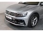 Volkswagen Tiguan Allspace 1.5 TSI Highline Business R-line, 7-Persoons, Trekhaak, ACC, Camera, Panoramadak, DAB, Stoelverwarming,