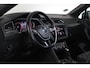 Volkswagen Tiguan Allspace 1.5 TSI Highline Business R-line, 7-Persoons, Trekhaak, ACC, Camera, Panoramadak, DAB, Stoelverwarming,