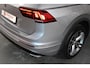 Volkswagen Tiguan Allspace 1.5 TSI Highline Business R-line, 7-Persoons, Trekhaak, ACC, Camera, Panoramadak, DAB, Stoelverwarming,