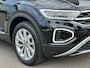 Volkswagen T-Roc 1.5 TSI 150pk DSG Style Carplay | Camera | Keyless | Elek. Achterklep | Rijklaar incl. garantie