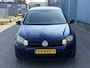 Volkswagen Golf 1.6 TDI Trendline BlueMotion Inruilauto’s tegen vaste prijzen. Voor meer info: 0638140850 Bij de verkoop van gebruikte voertuigen door CD-Cars wordt geen standaard garantie verstrekt. De koper aanvaardt het voertuig in de staat waarin het zich bevindt op het moment van aankoop