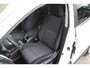 Nissan Qashqai 1.6 N-Connecta Navi, Camera, PDC, Trekhaak 1500KG, Pearl White, All Season,