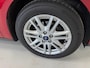 Ford Focus TITANIUM / Cruise controle / Trekhaak / Bluetooth / PDC / Navigatie.