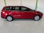 Ford Focus TITANIUM / Cruise controle / Trekhaak / Bluetooth / PDC / Navigatie.