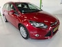 Ford Focus TITANIUM / Cruise controle / Trekhaak / Bluetooth / PDC / Navigatie.