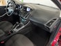 Ford Focus TITANIUM / Cruise controle / Trekhaak / Bluetooth / PDC / Navigatie.