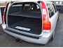 Volvo V70 2.4 Momentum met Leer 140 pk