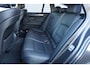 BMW 5-Serie Touring 520i High Executive AUTOMAAT - Climate / Navi / Cruise / Leder / Stoelverw. / Parkeers. / Lm velgen / NAP