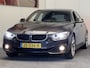 BMW 4-Serie GRAND COUPE 420i CENTENNIAL HIGH EXECUTIVE NAVIGATIE CRUISE CONTROL LEDER STOELVERWARMING BLUETOOTH TELEFOON MEDIA VOORBEREIDING 18" LICHTMETALEN VELGEN ZEER MOOI !! 3010