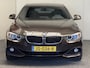 BMW 4-Serie GRAND COUPE 420i CENTENNIAL HIGH EXECUTIVE NAVIGATIE CRUISE CONTROL LEDER STOELVERWARMING BLUETOOTH TELEFOON MEDIA VOORBEREIDING 18" LICHTMETALEN VELGEN ZEER MOOI !! 3010