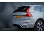Volvo XC60 2.0 T6 Plug-in hybrid AWD Plus Dark / Pano / Trekhaak / Stoel&Stuurwielverwarming