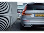 Volvo XC60 2.0 T6 Plug-in hybrid AWD Plus Dark / Pano / Trekhaak / Stoel&Stuurwielverwarming