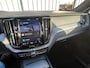 Volvo XC60 2.0 T8 Plug-in hybrid AWD Automaat - Adaptive Cruisecontrole - 360 Gradencamera - Stoelverwarming - Achterbankverwarming