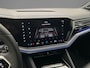 Volkswagen Touareg R 3.0 TSI eHybrid 462pk Tiptronic Trekhaak, Luchtvering, Lederen bekleding, Panoramadak, Adaptive cruise control, Head up display, LED matrix koplampen