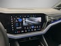 Volkswagen Touareg R 3.0 TSI eHybrid 462pk Tiptronic Trekhaak, Luchtvering, Lederen bekleding, Panoramadak, Adaptive cruise control, Head up display, LED matrix koplampen