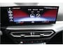 BMW 3-Serie Touring 318i M-Sport Pro Shadowline | AlpinWeiss | Navi | DAB | LED+ | Live-cockpit - RIJKLAAR + BOVAG GARANTIE