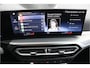 BMW 3-Serie Touring 318i M-Sport Pro Shadowline | AlpinWeiss | Navi | DAB | LED+ | Live-cockpit - RIJKLAAR + BOVAG GARANTIE