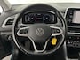 Volkswagen T-Roc 1.5 TSI 150pk DSG Style Trekhaak Camera Stoelverwarming Virtual Cockpit Navigatie