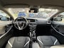 Volvo V40 2.0 T3 Dynamic Edition 153PK / Airco clima/ Navigatie/ Cruise/ PDC/ LED/ Stoel verw./ LMV