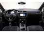 Volkswagen Tiguan Allspace 1.5 TSI R-Line Business+ Aut. 7-Pers. [ Pano Virtual Stoelverwarming ]