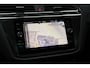 Volkswagen Tiguan Allspace 1.5 TSI R-Line Business+ Aut. 7-Pers. [ Pano Virtual Stoelverwarming ]