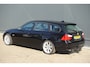 BMW 3-Serie Touring 320i Business Line LEES TEKST