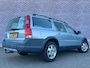 Volvo XC70 2.5 T Geartronic Comfort Line | Trekhaak | Schuif/kantel dak| Cruise control | Stoelverwarming | Elektrisch verstelbare voorstoelen met geheugen | Recent nieuwe distributieriem |