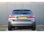 Peugeot 308 1.2 PureTech Blue Lease Executive camera