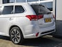 Mitsubishi Outlander 2.0 PHEV instyle | Leder | Xenon | 360 camera | Keyless | Stoelverwarming | PDC v+a
