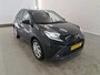 Toyota Aygo X 1.0 VVT-i 72pk MT First | Apple CarPlay / Android Auto| 17" Velgen | LED | ECC | ACC | Privacy Glass | DAB | Camera