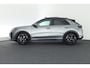 Volkswagen T-Roc 1.5 eTsi 150pk DSG R-Line First Edition Trekhaak 360Camera Head-Up harman/kardon Stoelverwarming Virtual Cockpit Panoramadak