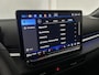 Volkswagen T-Roc 1.5 eTsi 150pk DSG R-Line First Edition Trekhaak 360Camera Head-Up harman/kardon Stoelverwarming Virtual Cockpit Panoramadak