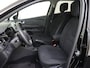 Renault Clio Estate 0.9 TCe Limited | Airconditioning | Licht metalen velgen 16 inch | Cruise control | Navigatie | Park Distance Control achter | Dakrailing |