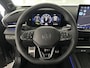 Volkswagen T-Roc 1.5 eTsi 150pk DSG R-Line First Edition Trekhaak 360Camera Head-Up harman/kardon Stoelverwarming Virtual Cockpit Panoramadak