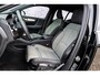 Volvo XC40 1.5 T4 Plug-in hybrid Core Bright | Stoel en Stuurverwarming | Parkeer Camera | Parkeersensoren Voor en Achter | Keyless Entry | Navigatie |
