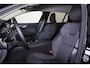 Volvo V60 T6 Recharge AWD Core Bright - IntelliSafe Assist & Surround - 360º Camera - Harman/Kardon audio - Verwarmde voorstoelen, stuur & achterbank - Parkeersensoren voor & achter - Extra getint glas - 18' LMV