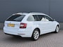 Skoda Octavia Combi 1.0 TSI Greentech Business Edition / Stoel Verwarming / Cruise / Navigatie / Apple Carplay&Android Auto / Parkeersensoren V+A /