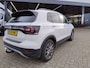 Volkswagen T-Cross 1.0 TSI Life | AUTOMAAT | Trekhaak | Stoelverw. | Parkeersensoren voor en achter |