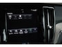 Volvo V60 T6 Twin Engine AWD Inscription | Panoramadak | Stoelverwarming | Parkeersensoren voor + achter | Parkeerverwarming | Comfortstoelen | Navigatie | Lederen Bekleding |