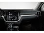 Volvo V60 T6 Twin Engine AWD Inscription | Panoramadak | Stoelverwarming | Parkeersensoren voor + achter | Parkeerverwarming | Comfortstoelen | Navigatie | Lederen Bekleding |