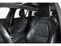 Volvo V60 T6 Twin Engine AWD Inscription | Panoramadak | Stoelverwarming | Parkeersensoren voor + achter | Parkeerverwarming | Comfortstoelen | Navigatie | Lederen Bekleding |